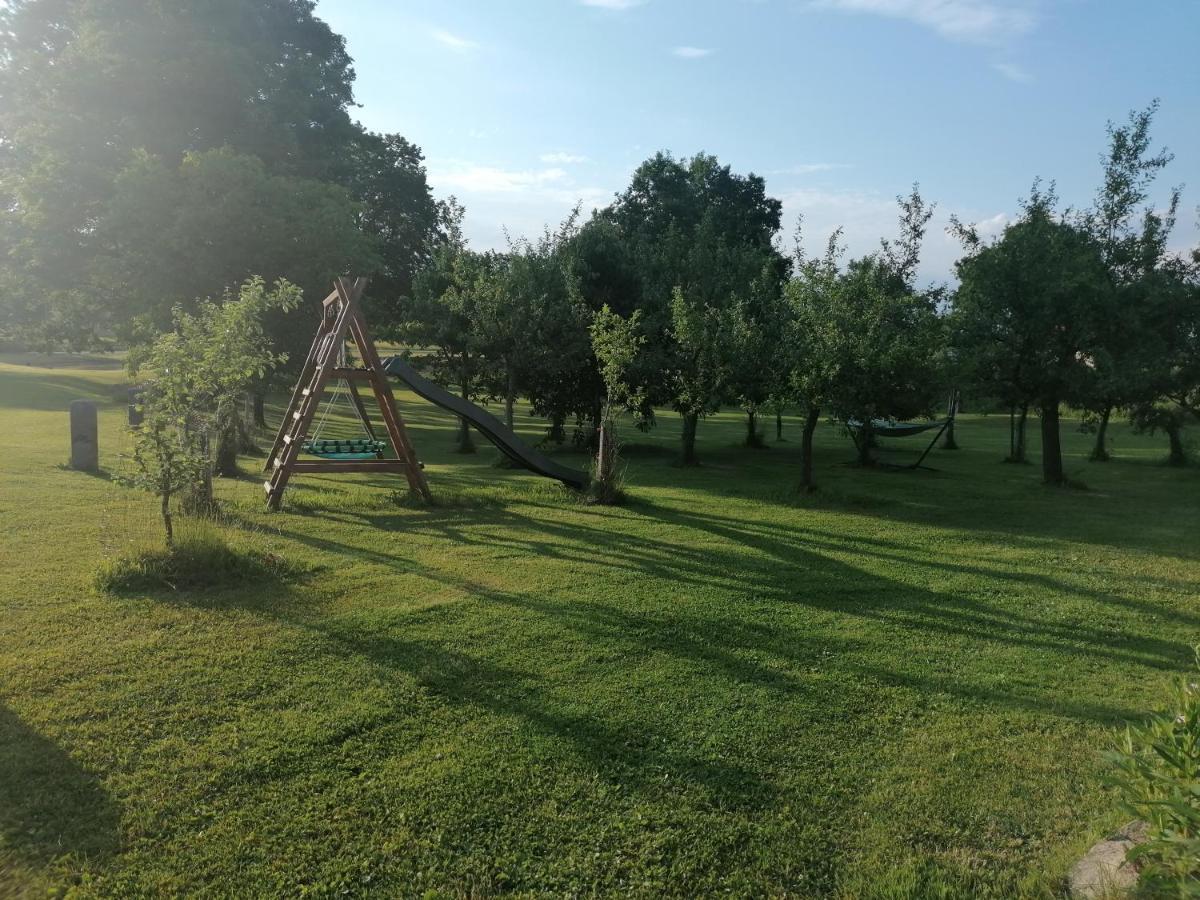 Apartman Na Statku Jílovice Buitenkant foto